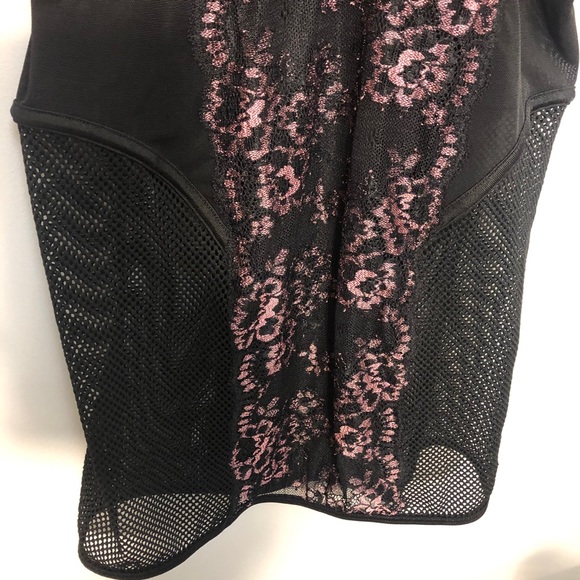 Coquette pink and black mesh teddy - Picture 5 of 6